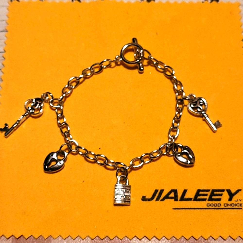 Lock & Key bracelet